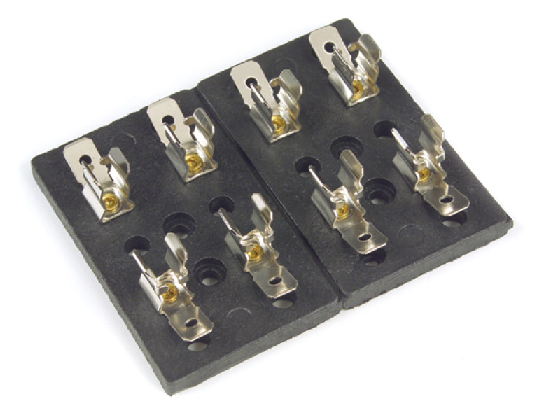 Image of Fuse Block, 4 Fuse from Grote. Part number: 82-2301
