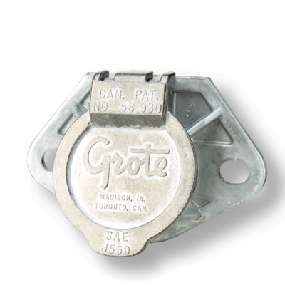 Image of Accessory Power Receptacle Connector from Grote. Part number: 87270