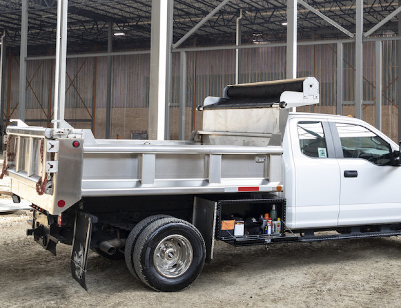 Image of 18x18x24 Inch Black Diamond Tread Aluminum Underbody Truck Box from Buyers Products. Part number: 1725100