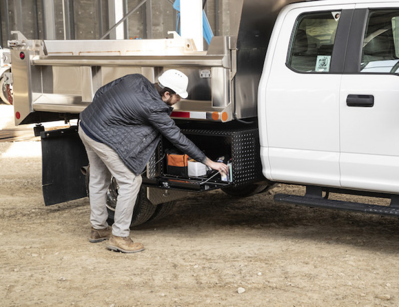 Image of 18x18x24 Inch Black Diamond Tread Aluminum Underbody Truck Box from Buyers Products. Part number: 1725100