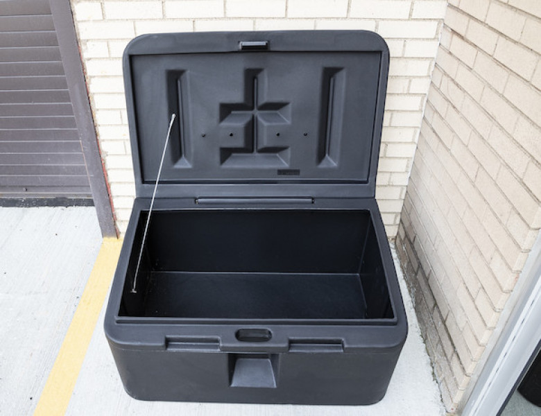 Image of 5.8 Cubic Foot Poly Storage Bin from SAM. Part number: 9031105