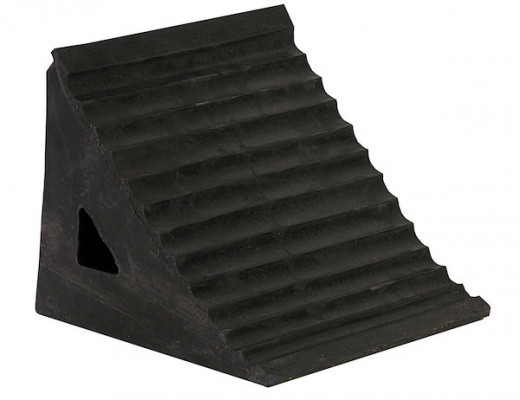 Image of Rubber Wheel Chock with Chain Eye 9.5x7x7 Inch from Buyers Products. Part number: WC796R