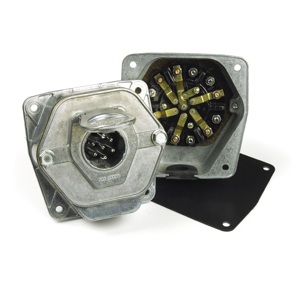 Image of 7 Way Socket W/20 Lamp Circuit Brk N.A. from Grote. Part number: 82-0850