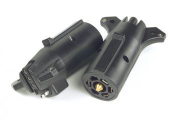 Image of Adapter 7 Pole Round To 5 Pole Flat from Grote. Part number: 82-2148