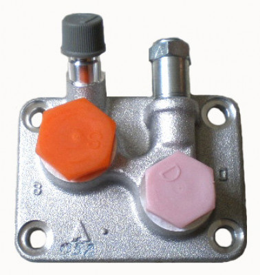 Image of A/C Compressor Fitting - End 1 Type - (3/4-18UNS) - End 2 Type - (7/8-14UNS) from Sunair. Part number: HP-1002